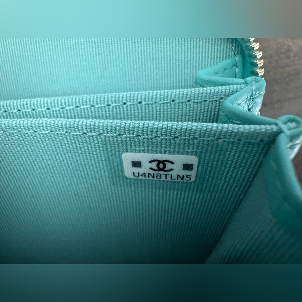 Chanel Classic Zipped Coin Purse in Turquoise - New - Picture 3 of 8
